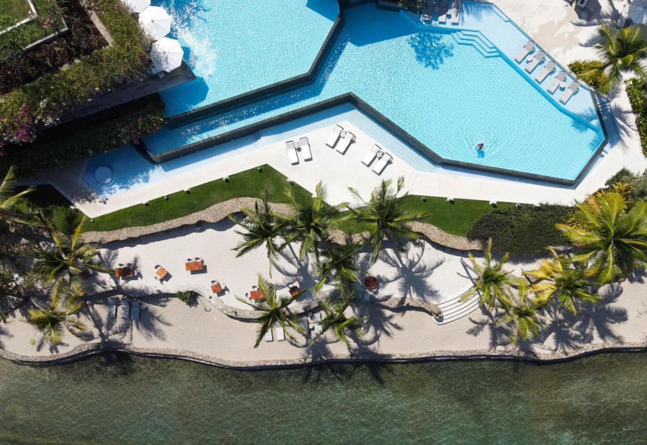 Ayana Komodo Waecicu Beach Labuan Bajo Kültér fotó