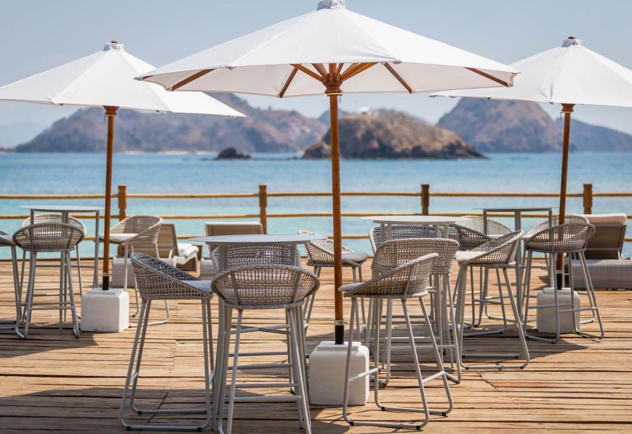 Ayana Komodo Waecicu Beach Labuan Bajo Kültér fotó