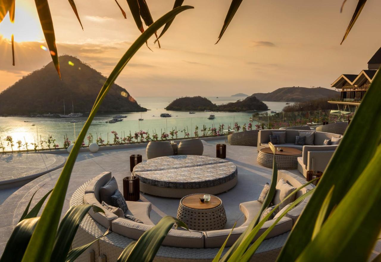 Ayana Komodo Waecicu Beach Labuan Bajo Kültér fotó