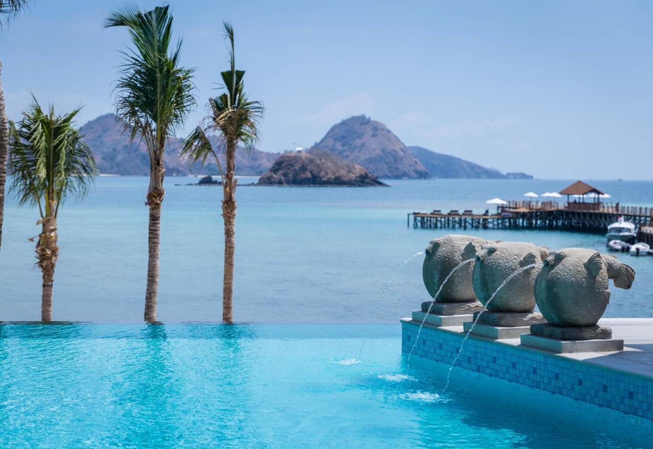 Ayana Komodo Waecicu Beach Labuan Bajo Kültér fotó
